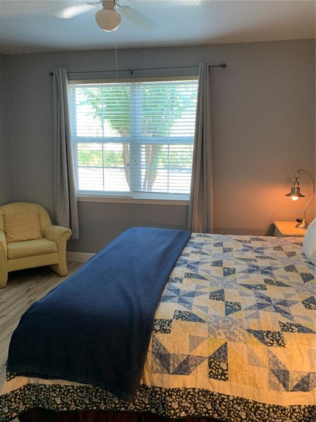 bedroom featuring a ceiling fan