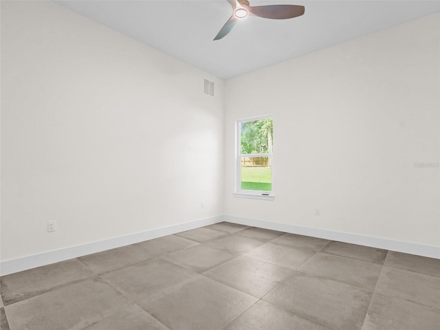 unfurnished room with ceiling fan