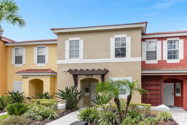 view of mediterranean / spanish-style house