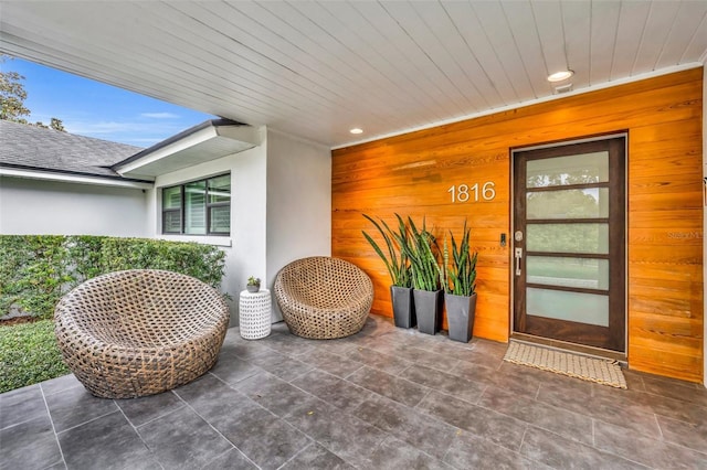 entrance to property with covered porch