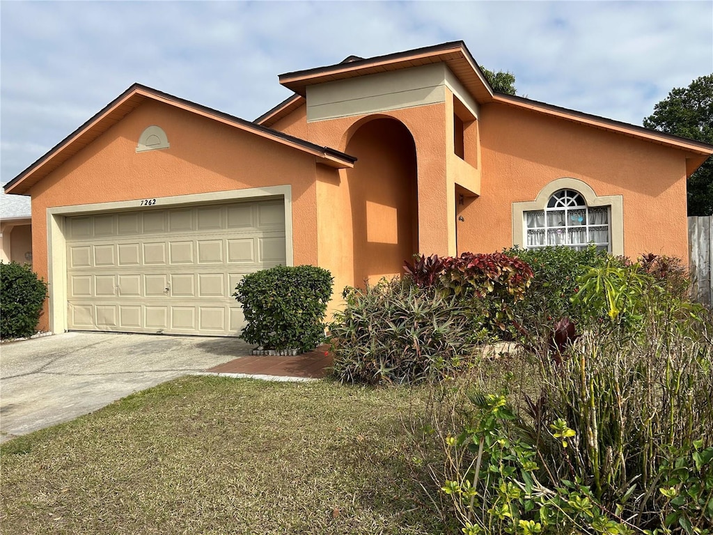 view of front of house featuring a garage