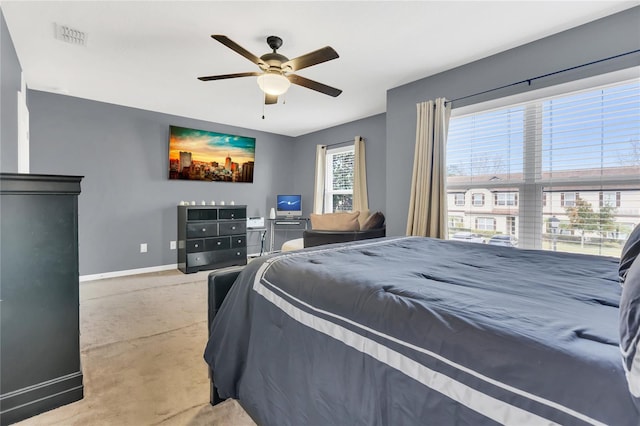 bedroom with ceiling fan