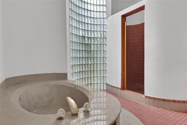 bathroom featuring a bathing tub