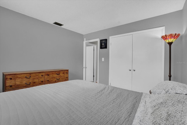 bedroom featuring a closet