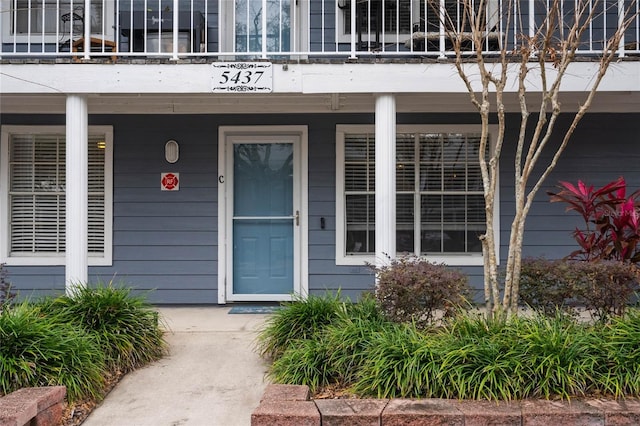 5437 Lake Margaret Dr Unit C, Orlando, FL 32812 - property entrance with a porch