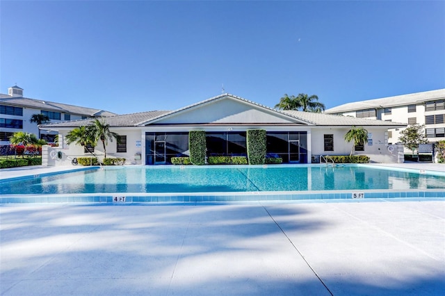 view of swimming pool