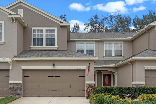 view of front of property featuring a garage