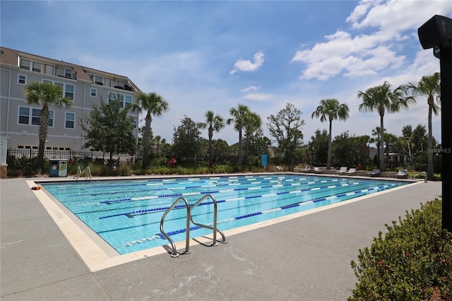 view of swimming pool