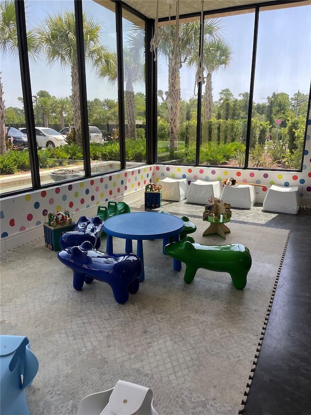 sunroom with breakfast area