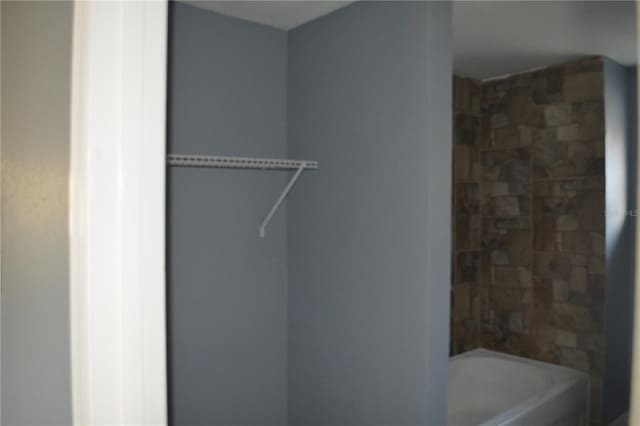 bathroom featuring shower / bathtub combination