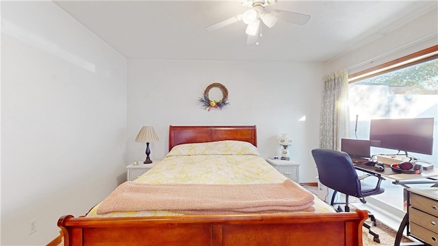 bedroom featuring ceiling fan