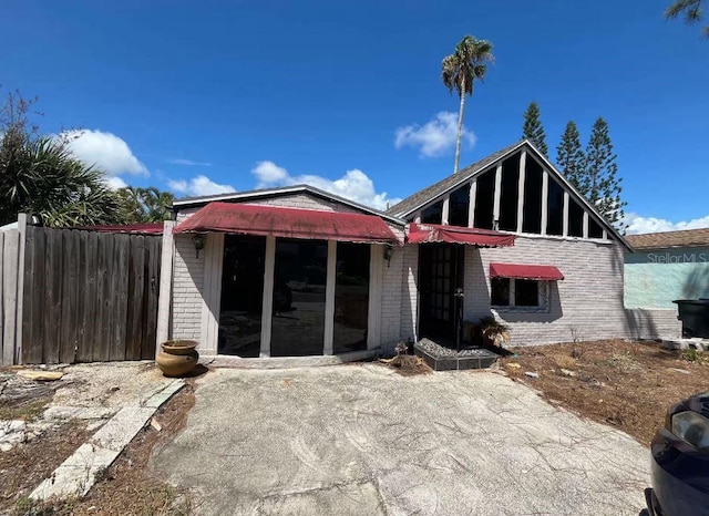 view of front of home