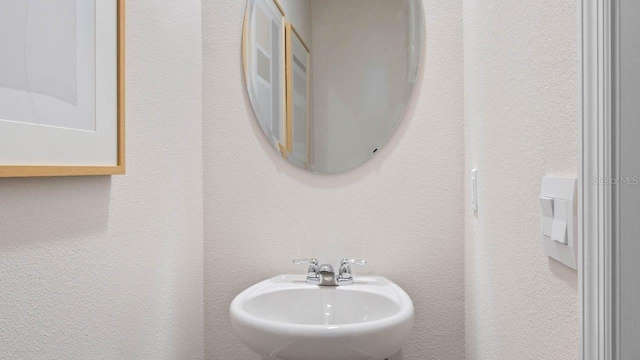 bathroom with sink