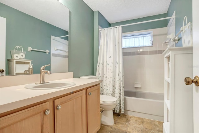 full bathroom featuring toilet, vanity, shower / bathtub combination with curtain, and a textured ceiling