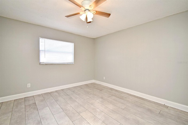 empty room with ceiling fan