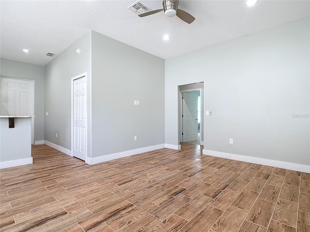 empty room featuring ceiling fan