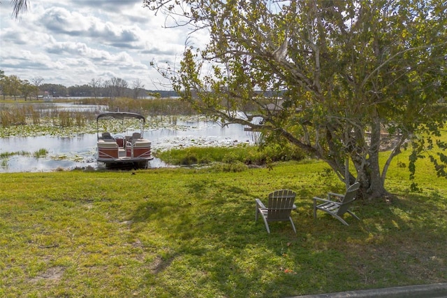 view of yard with a water view