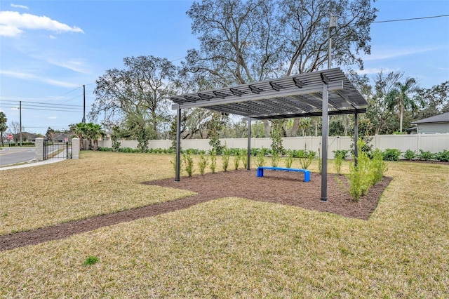 view of yard featuring a pergola