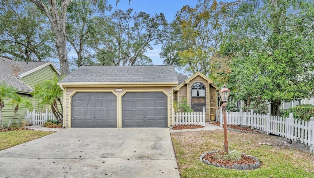 view of front facade with a garage