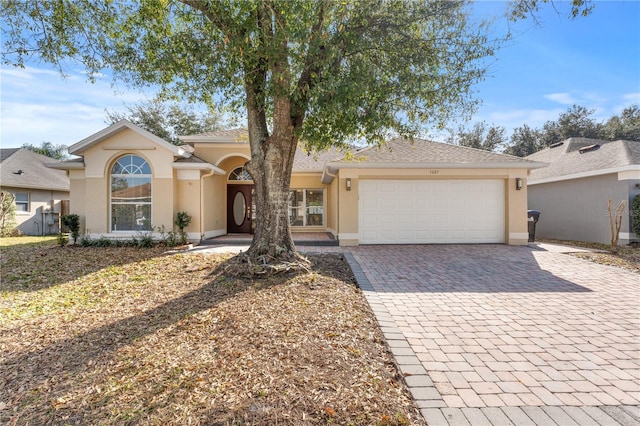 view of front of house featuring a garage