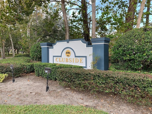 view of community / neighborhood sign