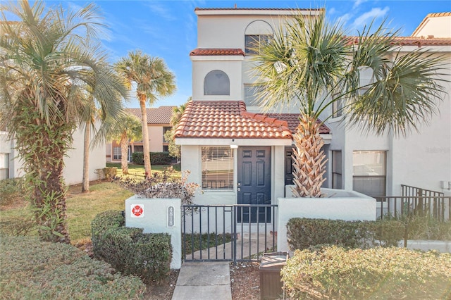 view of mediterranean / spanish-style house