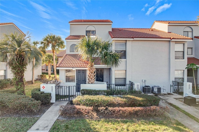 4818 Marks Ter Unit 385B2, Orlando, FL 32811 - photo 2