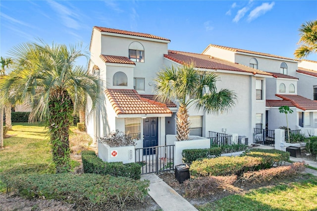 view of mediterranean / spanish house