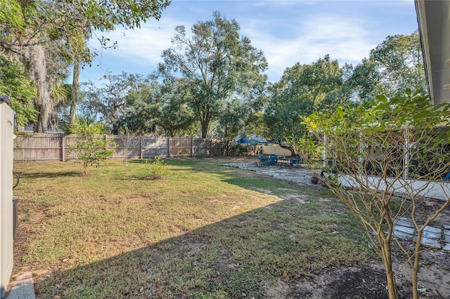 view of yard with a patio area