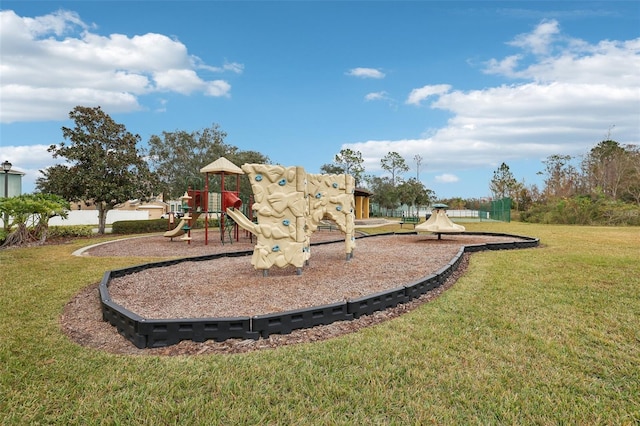 view of jungle gym featuring a yard