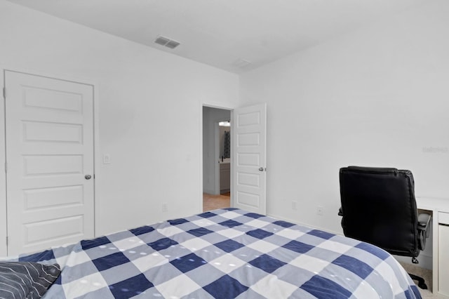 bedroom featuring carpet floors