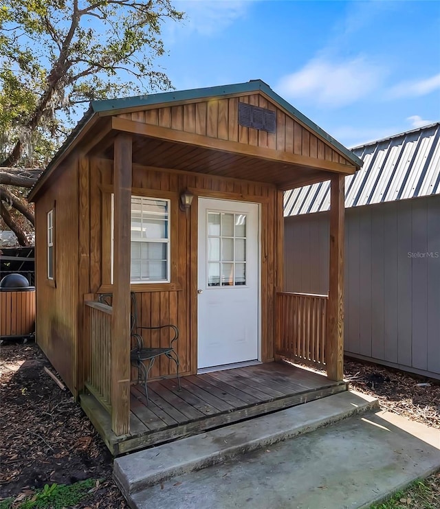 view of outbuilding