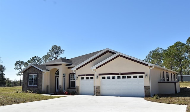 view of front facade with a garage