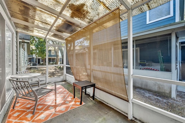 view of sunroom / solarium