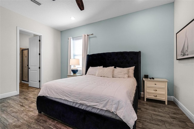 bedroom featuring ceiling fan