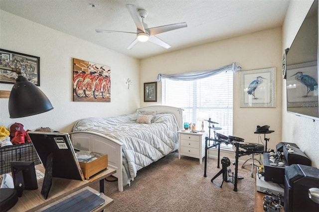 bedroom with carpet floors and ceiling fan