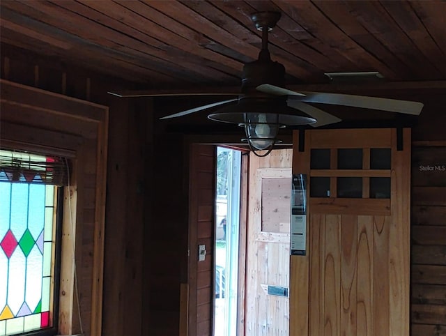 718 New York St, Clearwater, FL 33756 - detailed view of a ceiling fan