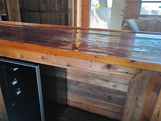 718 New York St, Clearwater, FL 33756 - detailed view of wooden walls