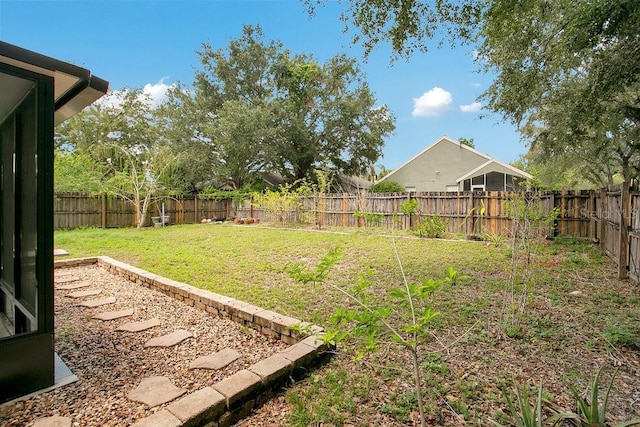 905 Hatteras Ave, Minneola, FL 34715 - view of yard