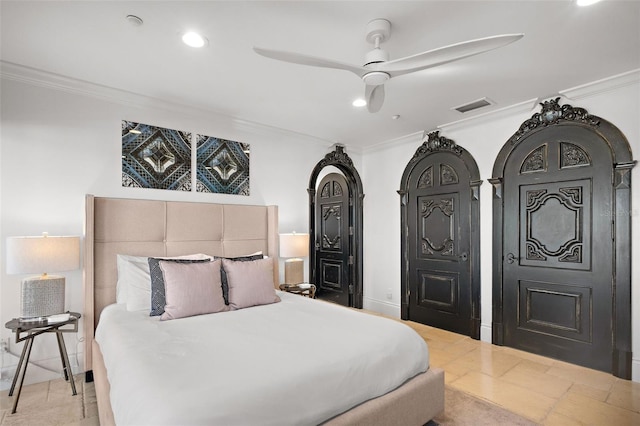 bedroom with ceiling fan, visible vents, crown molding, and recessed lighting