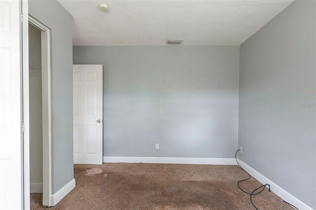 empty room with carpet