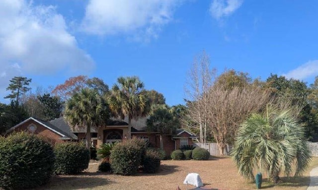 view of front of house