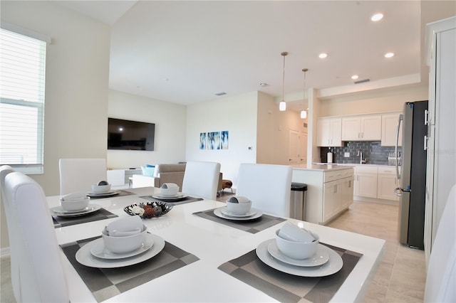 dining room with light tile patterned floors