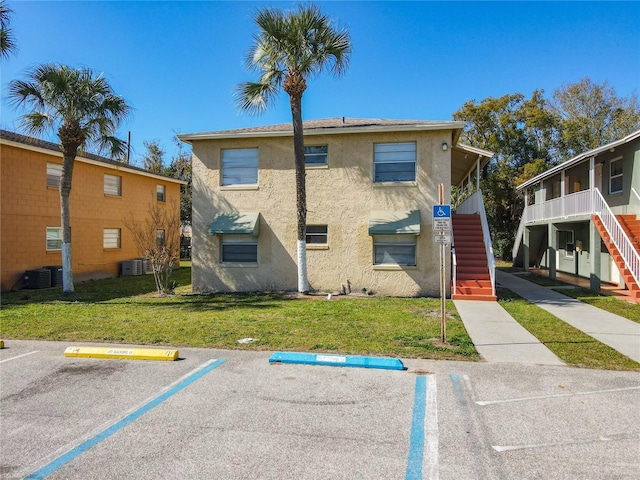 exterior space featuring a yard