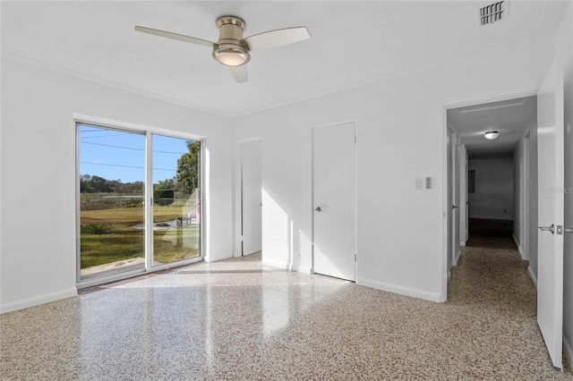 empty room featuring ceiling fan