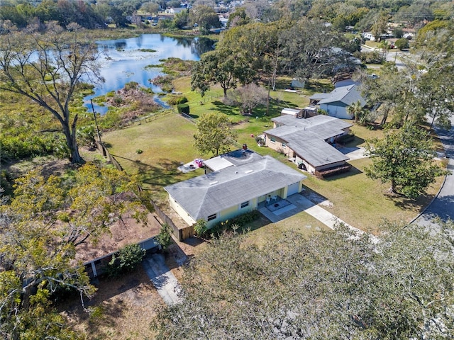 bird's eye view featuring a water view