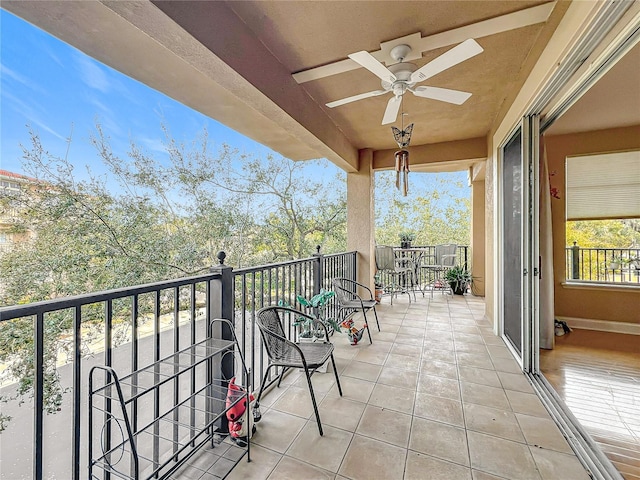 balcony with ceiling fan