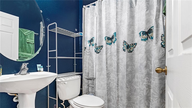 728 Longford Loop, Apopka, FL 32703 - bathroom featuring toilet
