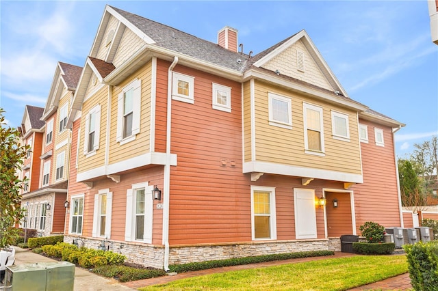 exterior space featuring a yard