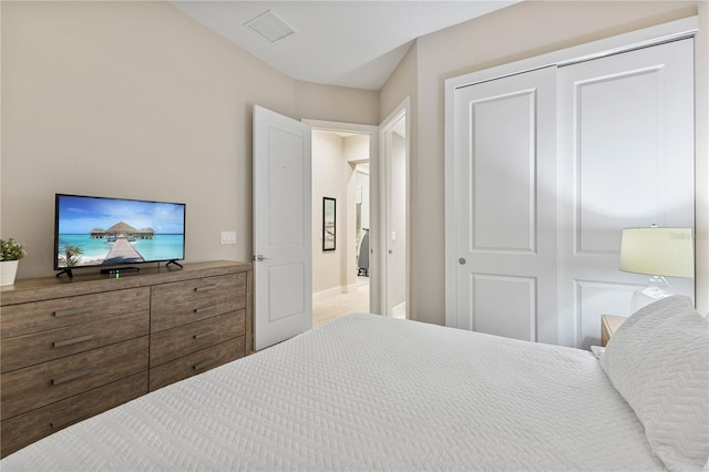 bedroom featuring a closet